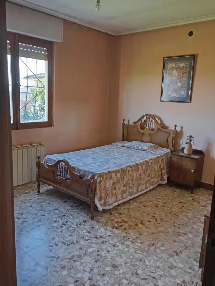 Dormitori de Casa o xalet en venda en Herrera de Pisuerga amb Jardí privat, Moblat i Forn