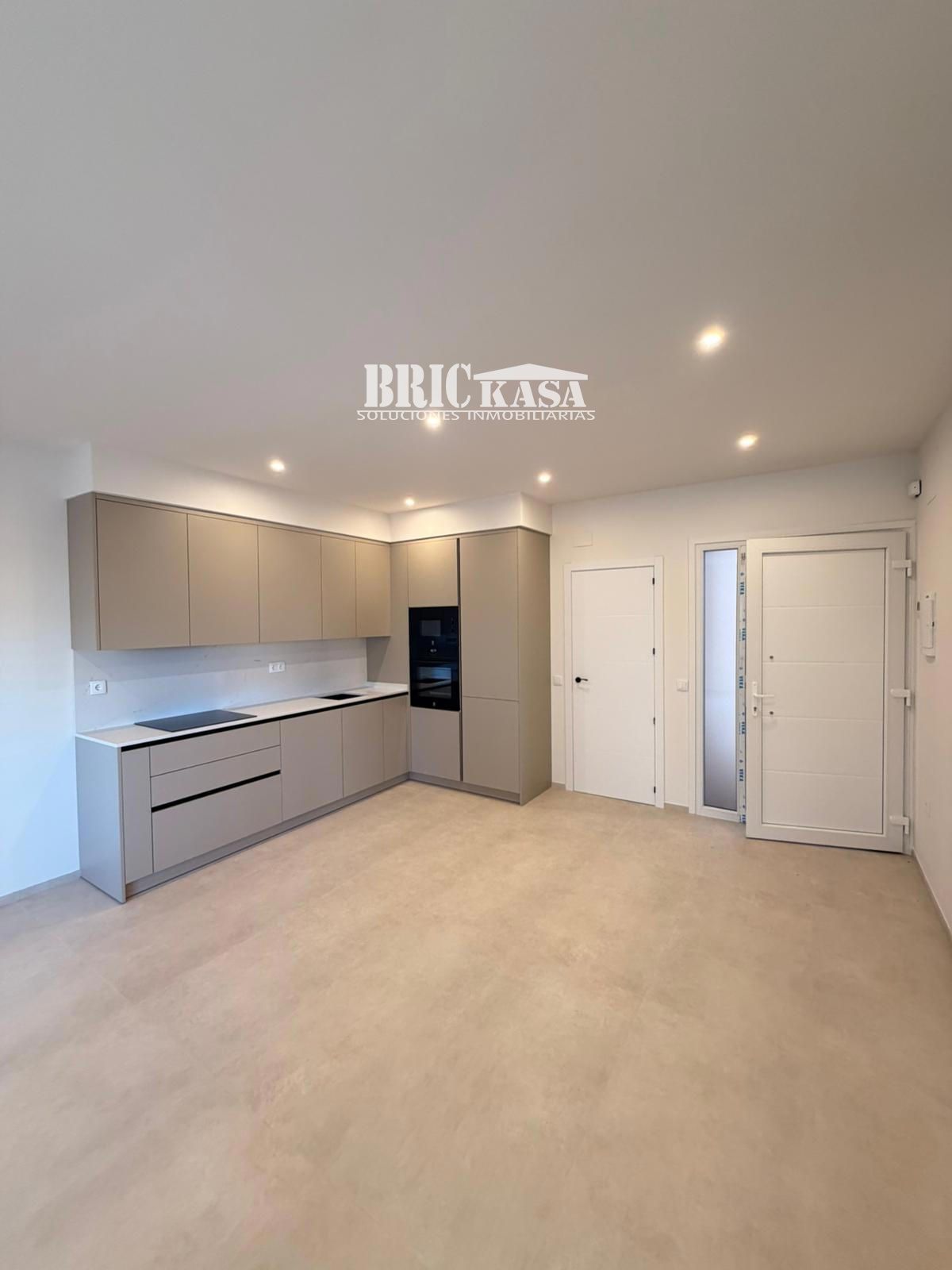 Kitchen of Flat to rent in Cáceres Capital  with Air Conditioner, Heating and Terrace