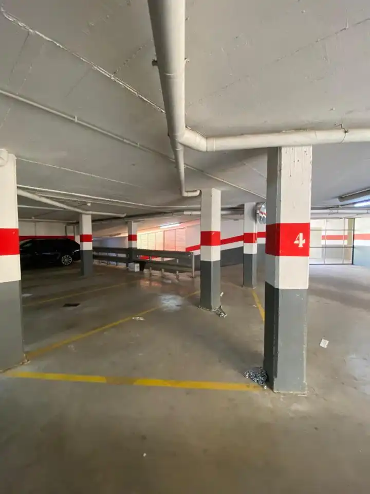 Parkplatz von Garage zum Verkauf in Alcoletge