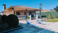 Jardí de Casa o xalet en venda en Valdemorillo amb Aire condicionat, Terrassa i Piscina