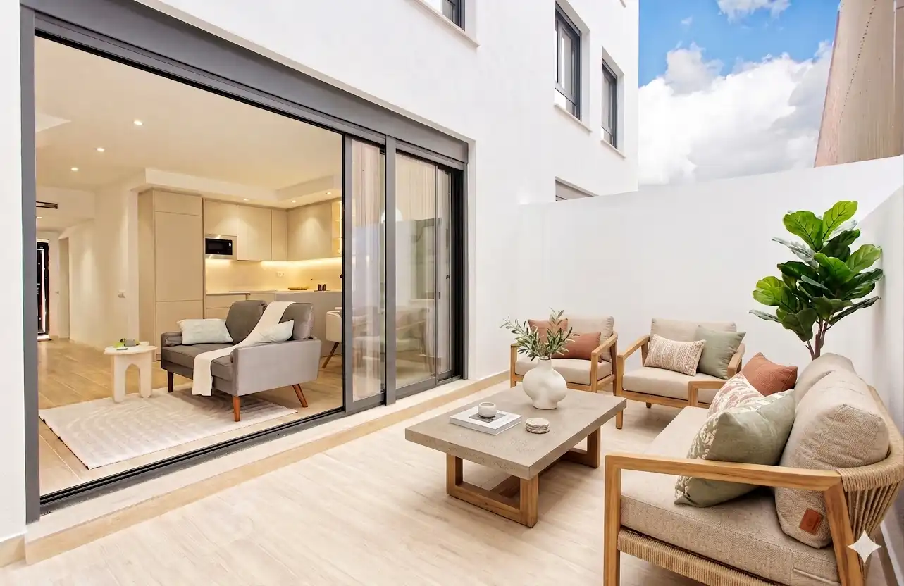 Casa adosada en venta en Carrer de Burgos, 38, Torre-Sana