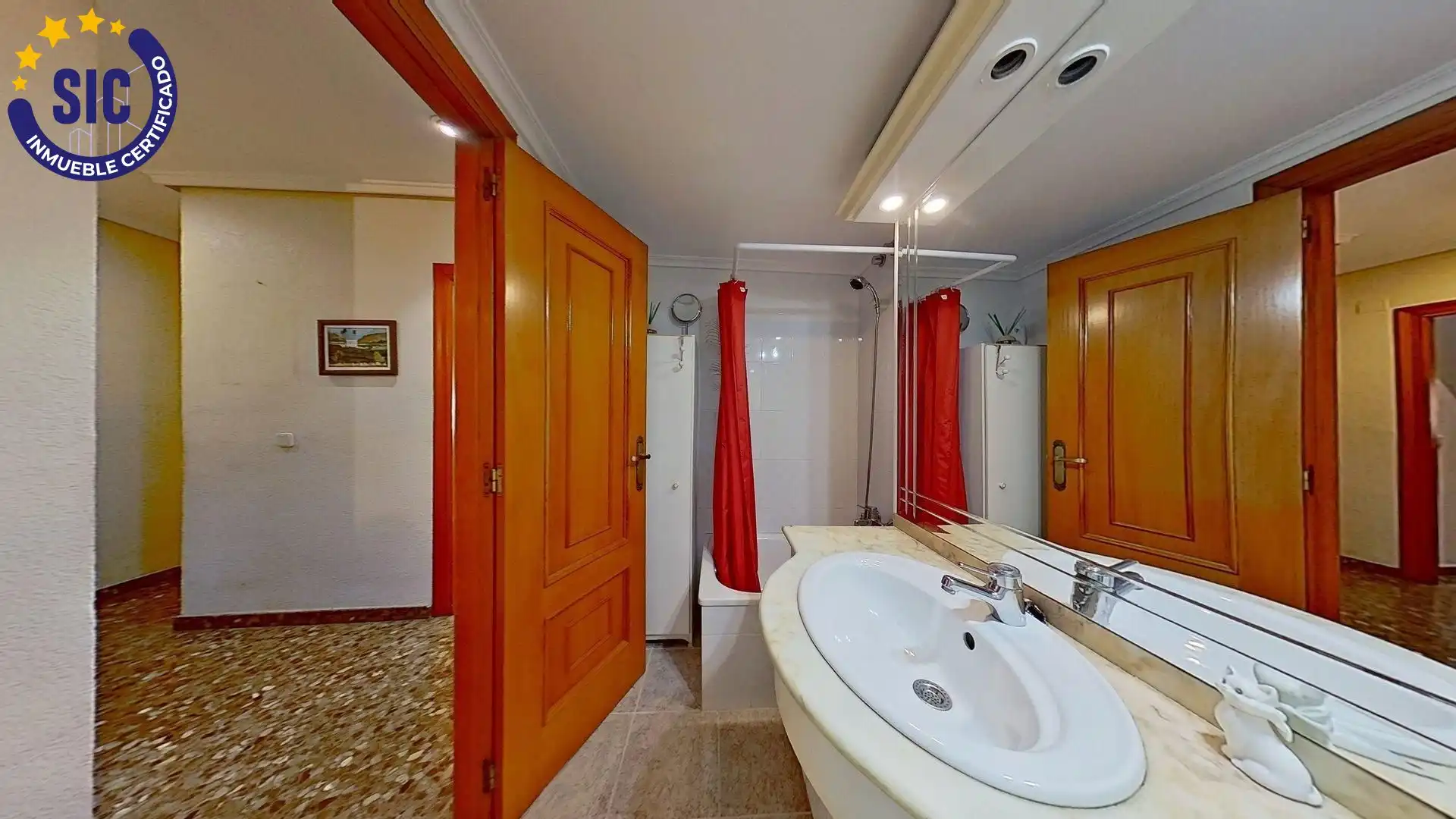Baño de Piso en venta en Valencia con Aire acondicionado, Calefacción y Balcón