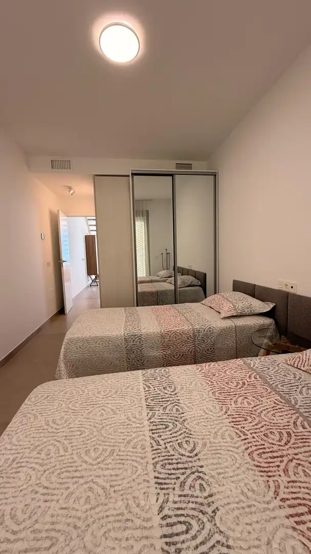 Schlafzimmer von Dachboden zum Verkauf in Benalmádena mit Klimaanlage, Terrasse und Abstellraum