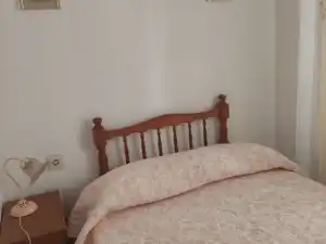 Dormitori de Pis de lloguer en Ronda amb Moblat