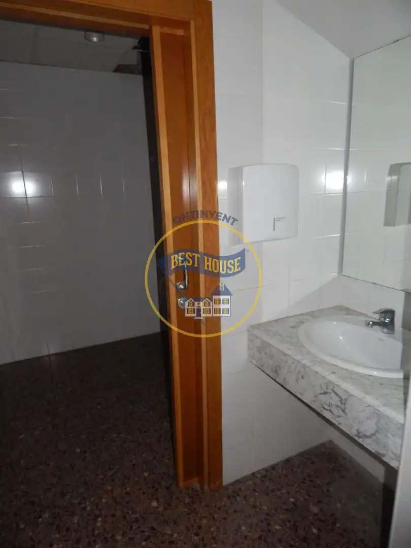 Business premises for sale in Sant Josep - Zona Hospital, imagen 11