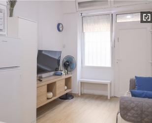 Living room of Flat to rent in  Madrid Capital  with Air Conditioner and Balcony