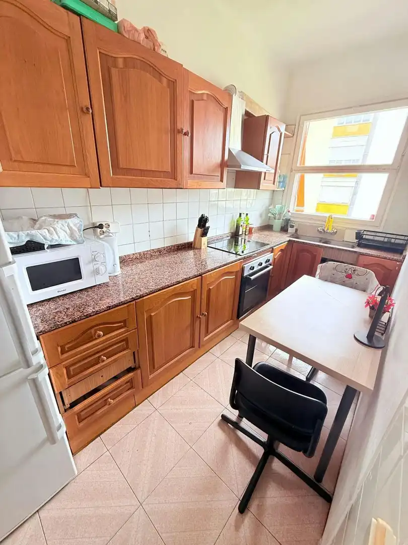 Küche von Wohnung zur untervermieten in Barcelona mit Waschmaschine