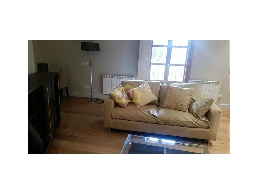 Sala de estar de Piso en venta en Salamanca con Calefacción, Terraza y Amueblado