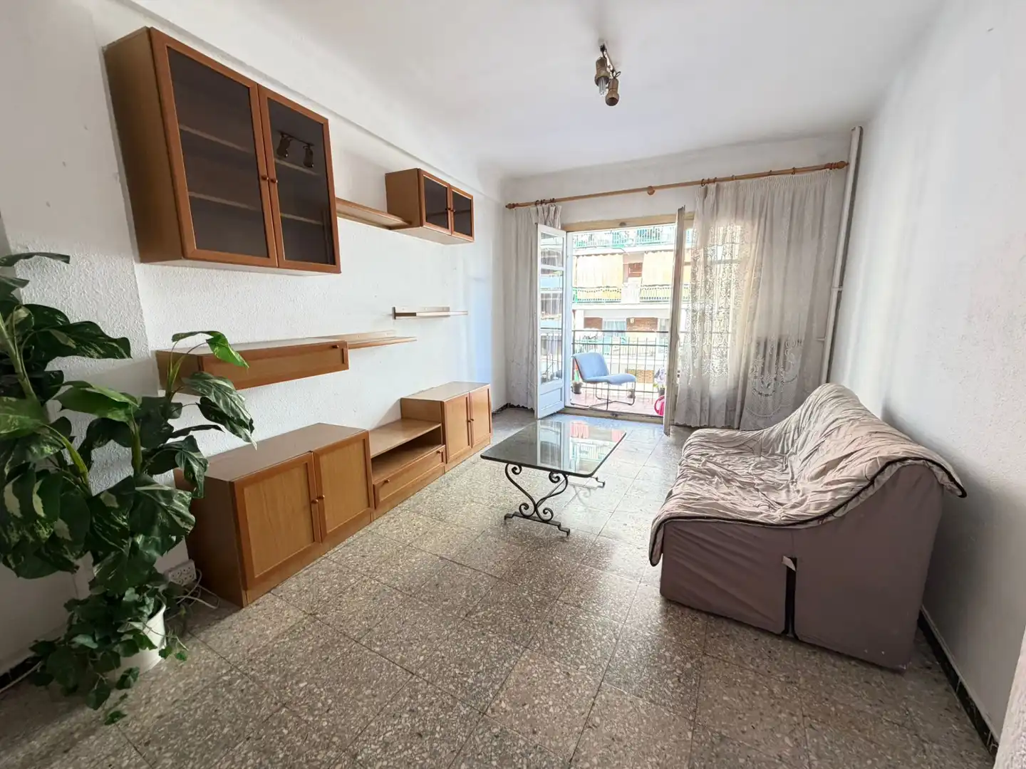 Piso con terraza en venta en Carrer Acadèmia, imagen 2