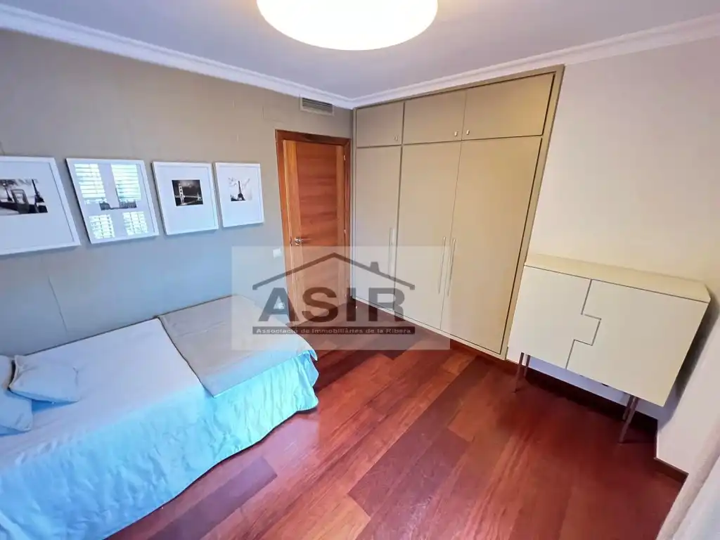 Flat for rent in Plaza Major, Centre