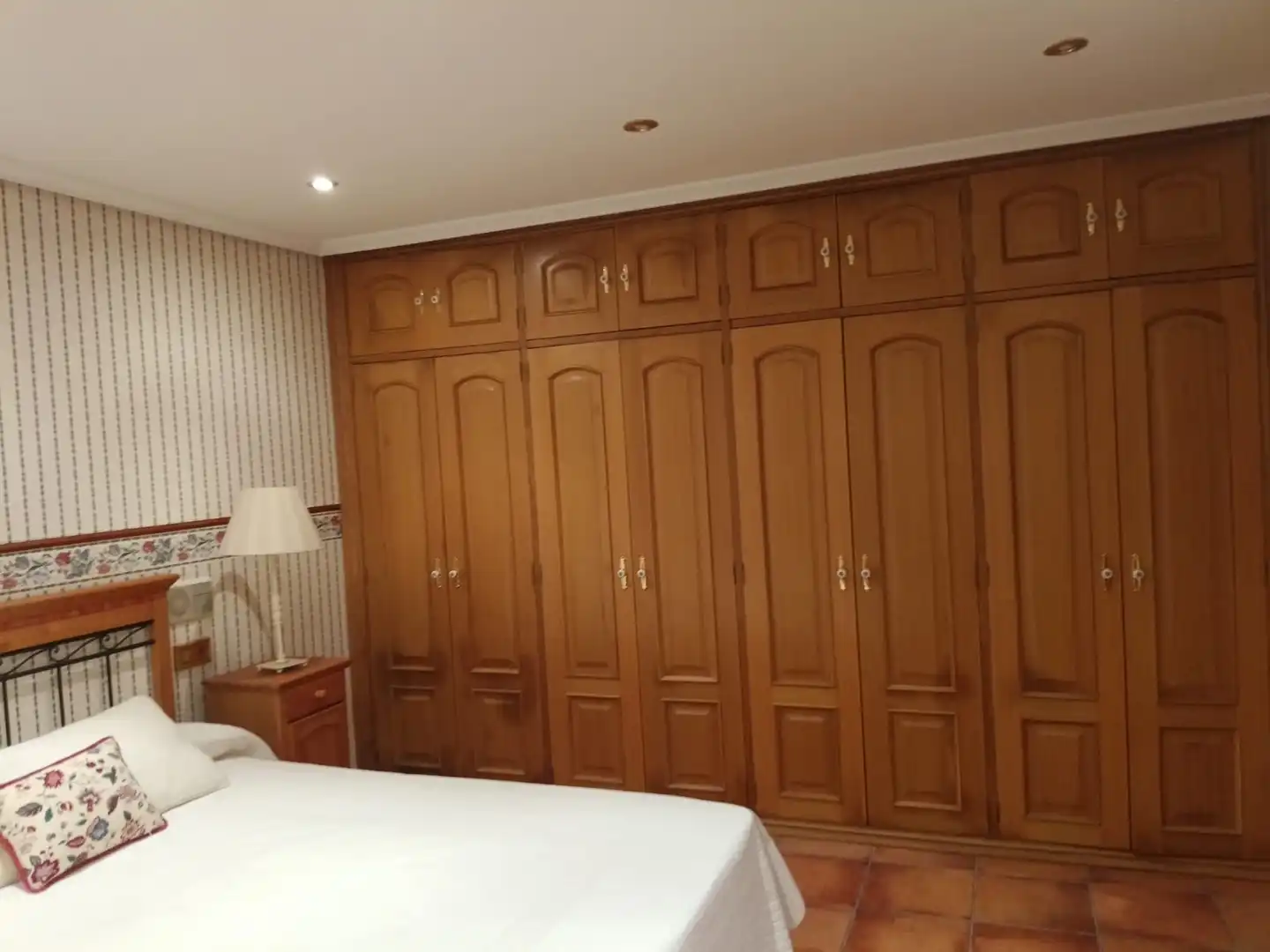 Dormitori de Casa o xalet en venda en Laredo amb Calefacció, Terrassa i Traster