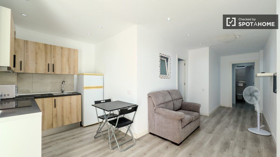 Living room of Flat to rent in Montcada i Reixac  with Air Conditioner, Heating and Furnished