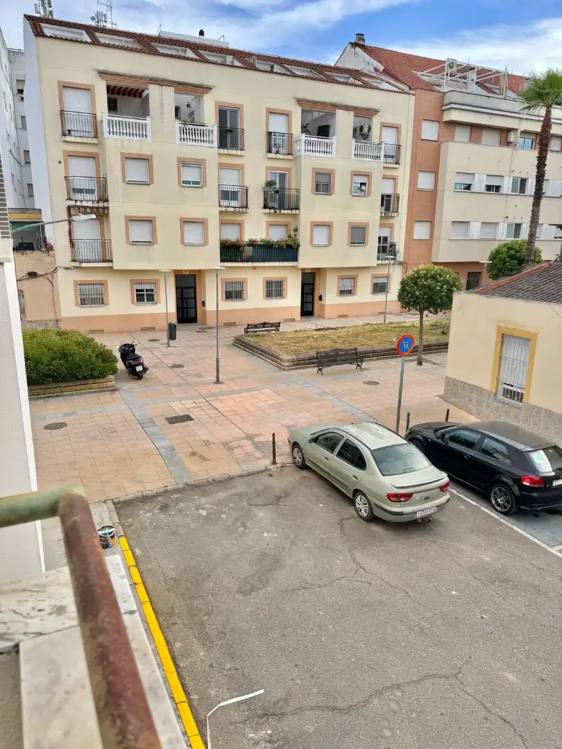 Außenansicht von Wohnungen zum Verkauf in Badajoz mit Klimaanlage, Heizung und Terrasse