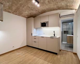 Kitchen of Office to rent in  Barcelona Capital  with Air Conditioner