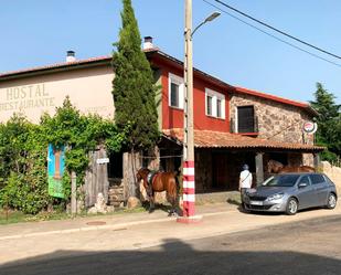 Exterior view of Building for sale in El Cabaco 