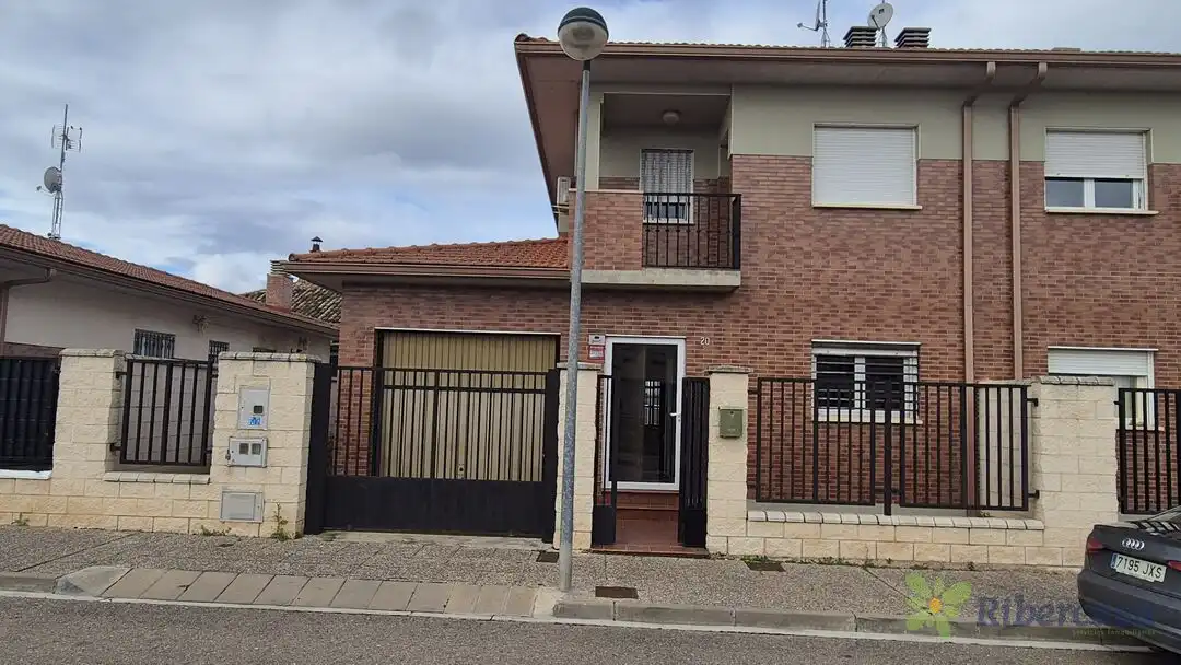 Vista exterior de Casa o chalet en venta en Castejón (Navarra)