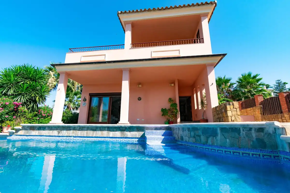 House with pool for sale in Estepona Pueblo, imagen 5