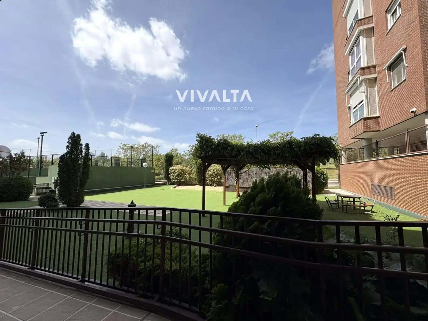 Jardín de Piso en venta en Madrid con Aire acondicionado, Calefacción y Trastero
