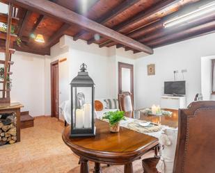 Sala d'estar de Casa adosada en venda en Vegadeo amb Terrassa