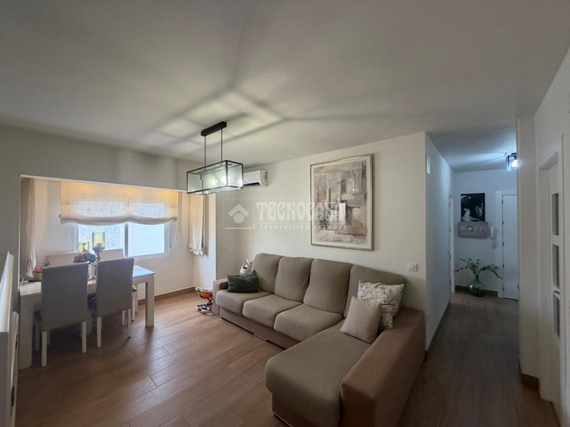 Sala d'estar de Pis en venda en Mengíbar