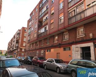 Vista exterior de Pis en venda en Valladolid Capital amb Balcó