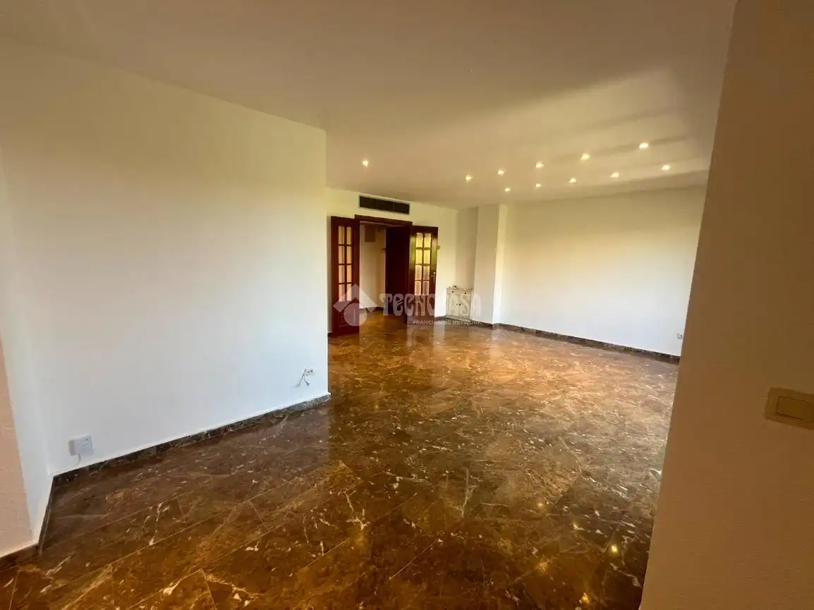 Piso con ascensor en alquiler en L'Eixample, imagen 3