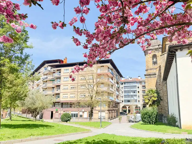 Vista exterior de Piso en venta en Zumarraga con Calefacción, Terraza y Trastero