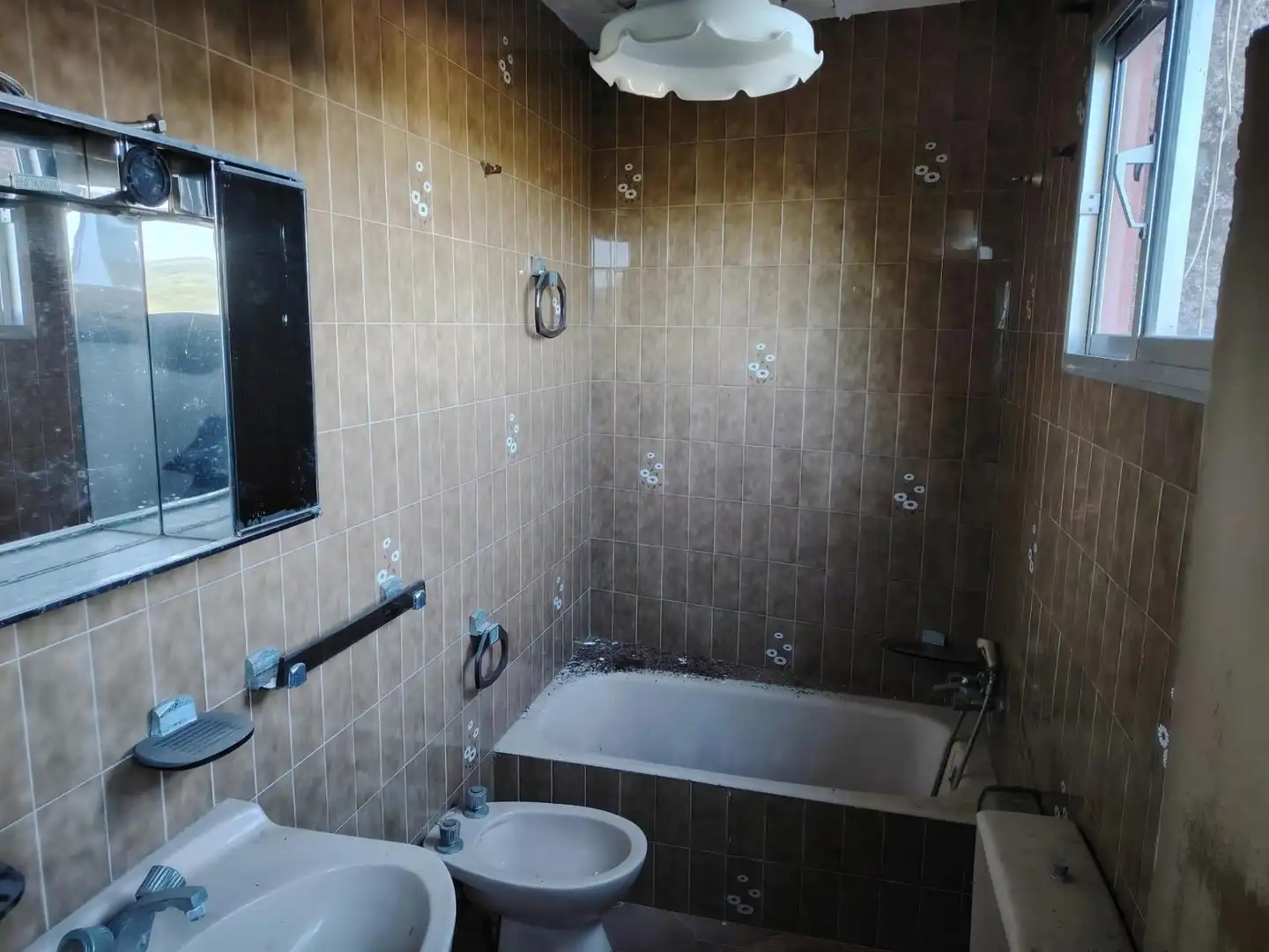 Bathroom of Country homes for sale in Pazos de Borbén