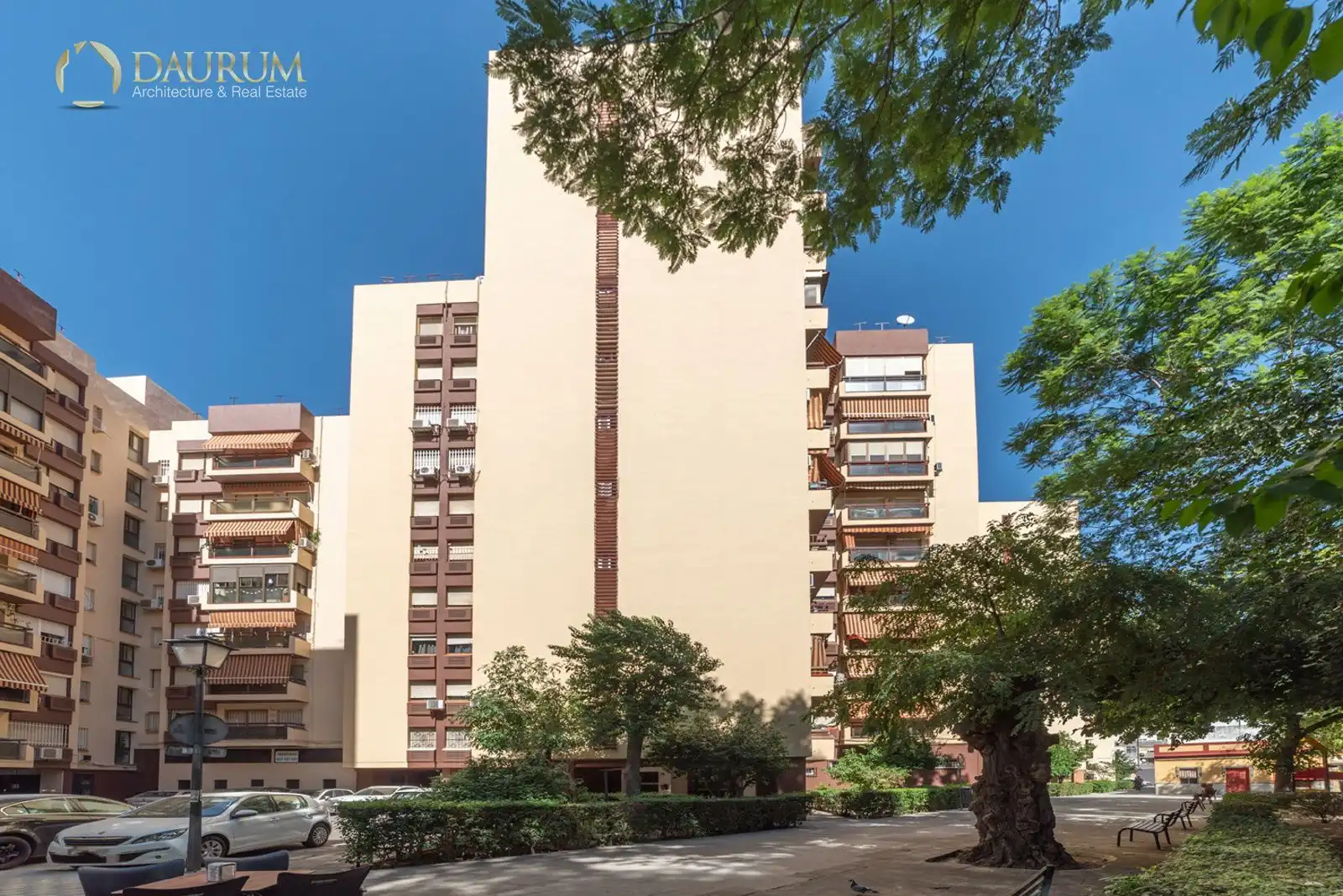 Vista exterior de Piso en venta en Triana