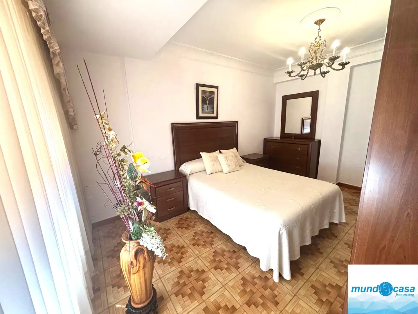 Bedroom of Flat for sale in Zaragoza  with Heating, Terrace and Furnished