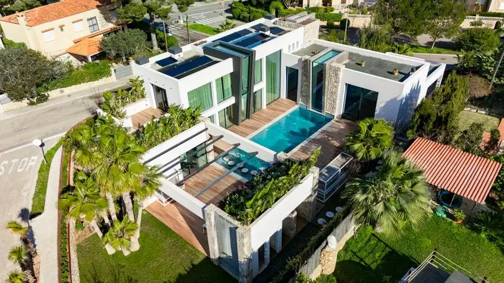 Villa con terrazza in vendita a Santa Ponça