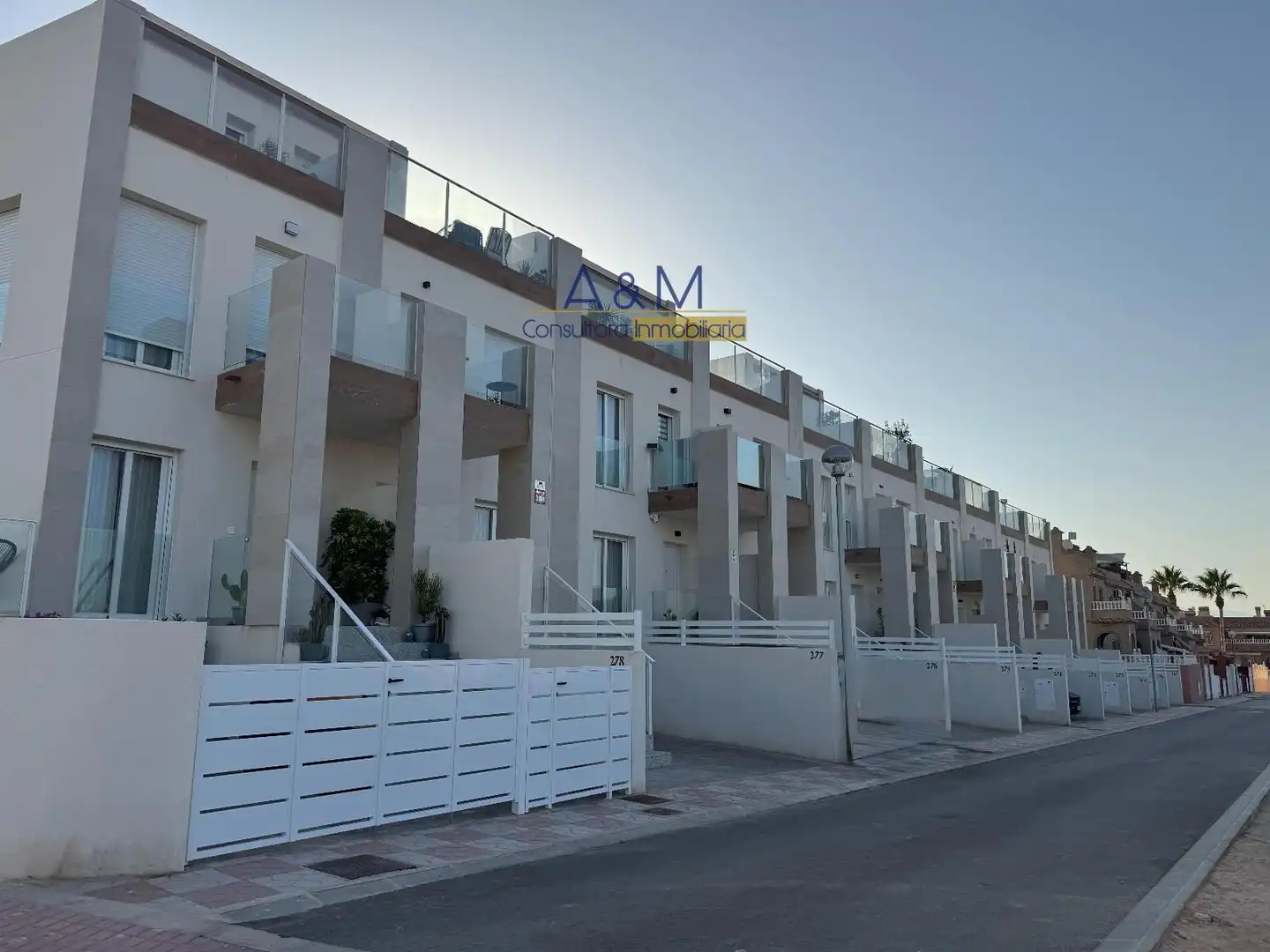 Adosado con terraza en venta en Greta, imagen 2