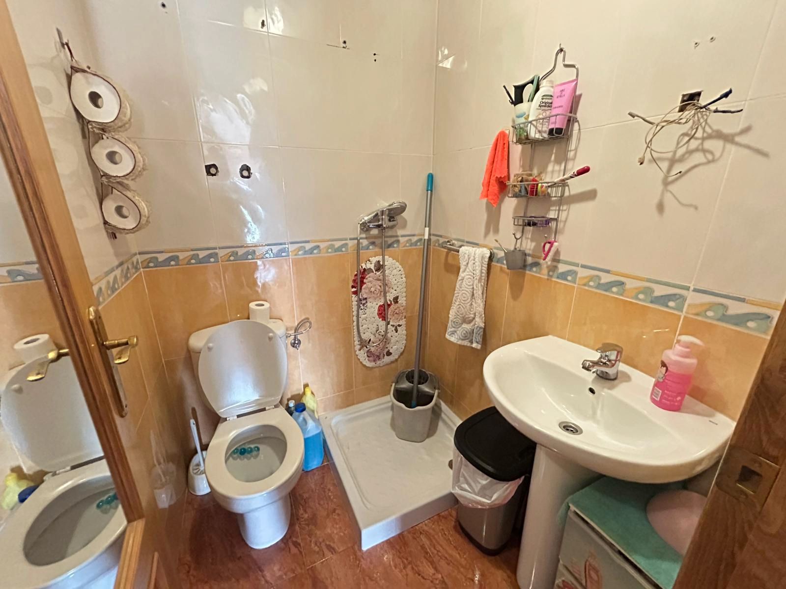 Baño de Casa adosada en venta en Archena con Aire acondicionado, Calefacción y Jardín privado