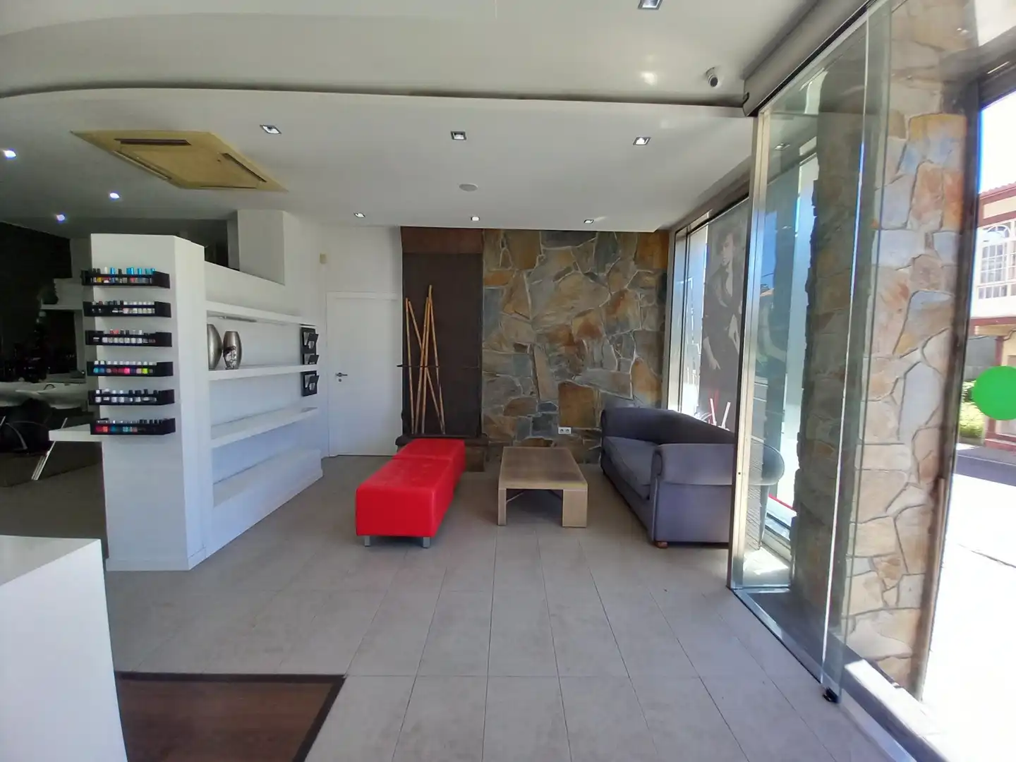 Commercial properties for sale in Ribeira  with Air Conditioner and Furnished