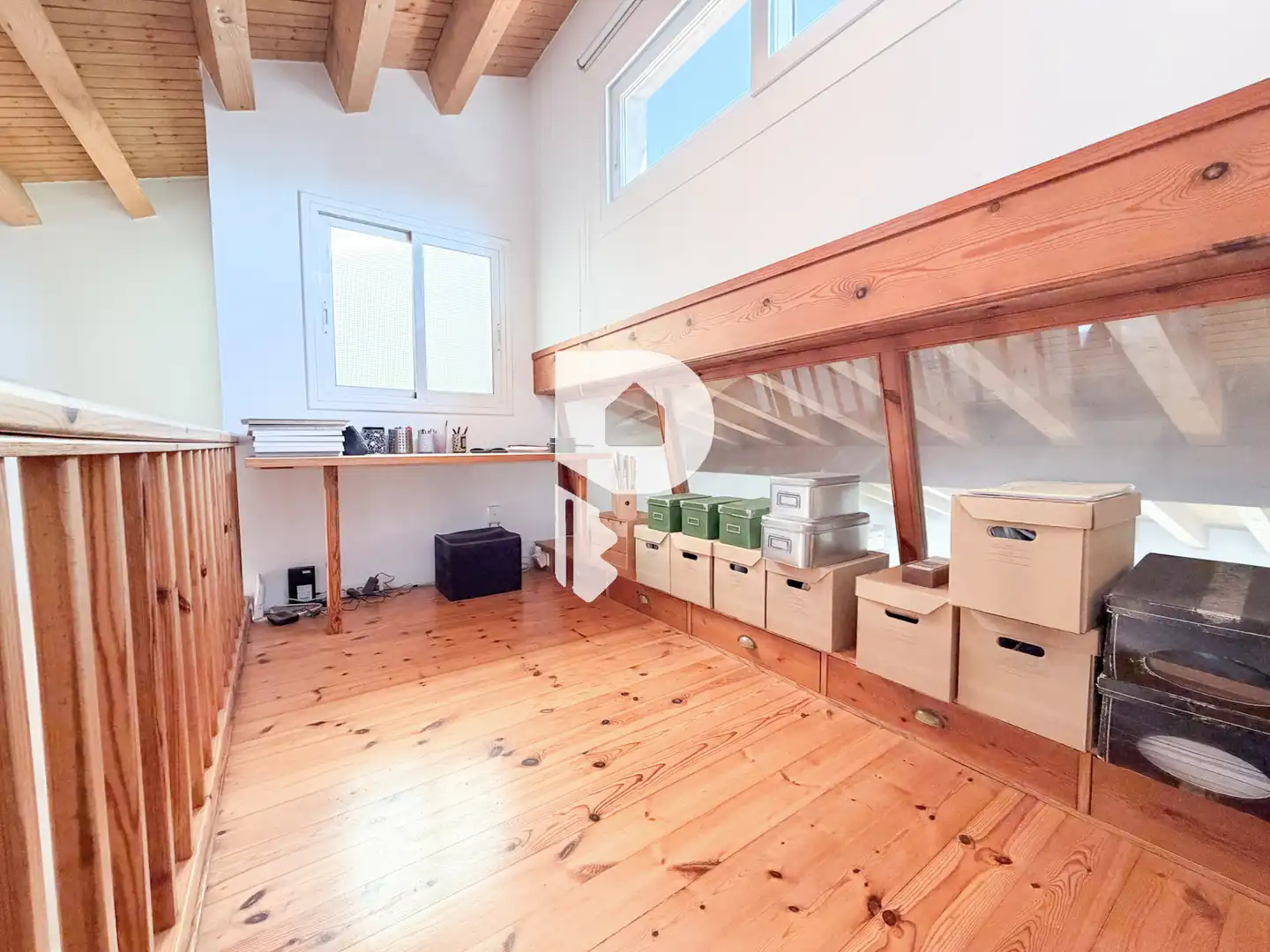 Casa adosada en venta en Sant Vicenç Dels Horts con Aire acondicionado, Calefacción y Jardín privado