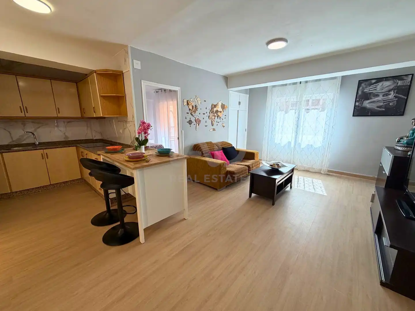 Vista exterior de Piso en venta en Elda con Terraza