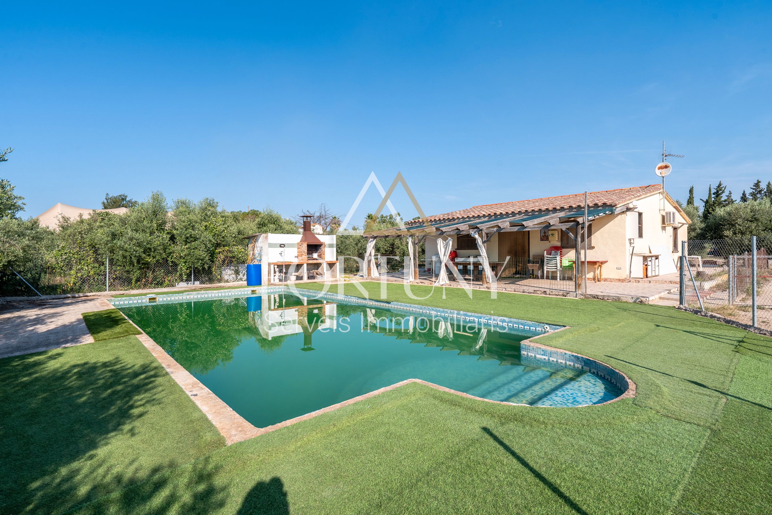 Piscina de Casa o xalet en venda en Riudoms amb Aire condicionat, Jardí privat i Parquet