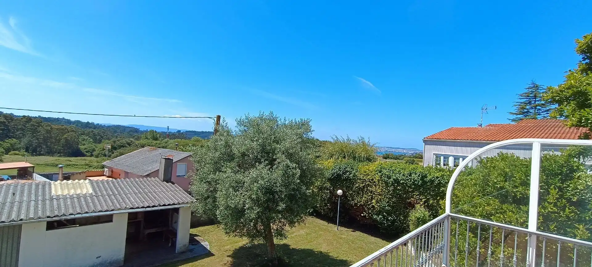 Jardí de Casa o xalet en venda en Oleiros amb Calefacció, Terrassa i Balcó