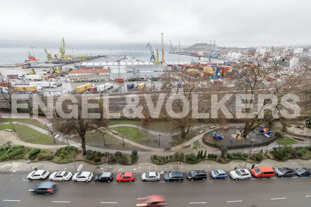 Aparcament de Pis de lloguer en Vigo  amb Calefacció i Terrassa