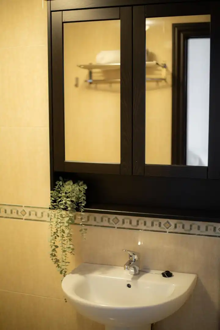 Bathroom of Ground floor for sale in La Zubia  with Community pool