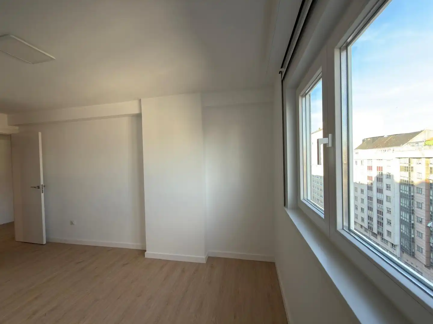Dormitori de Apartament en venda en A Coruña Capital  amb Traster