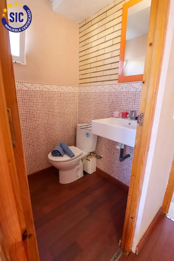 Bany de Apartament en venda en Oropesa del Mar / Orpesa amb Jardí privat, Terrassa i Moblat