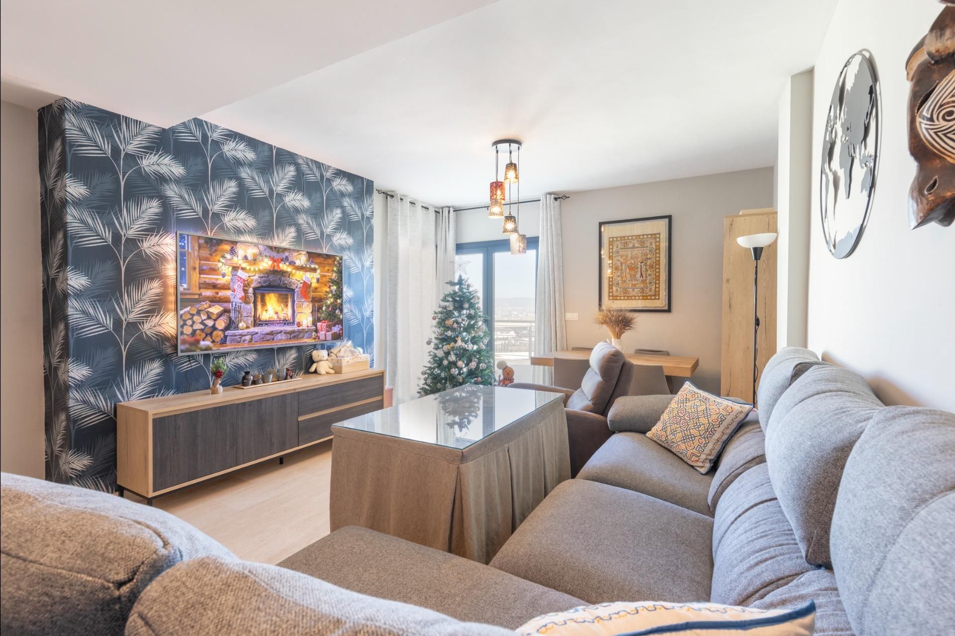 Sala d'estar de Casa adosada en venda en Las Gabias amb Aire condicionat, Calefacció i Jardí privat