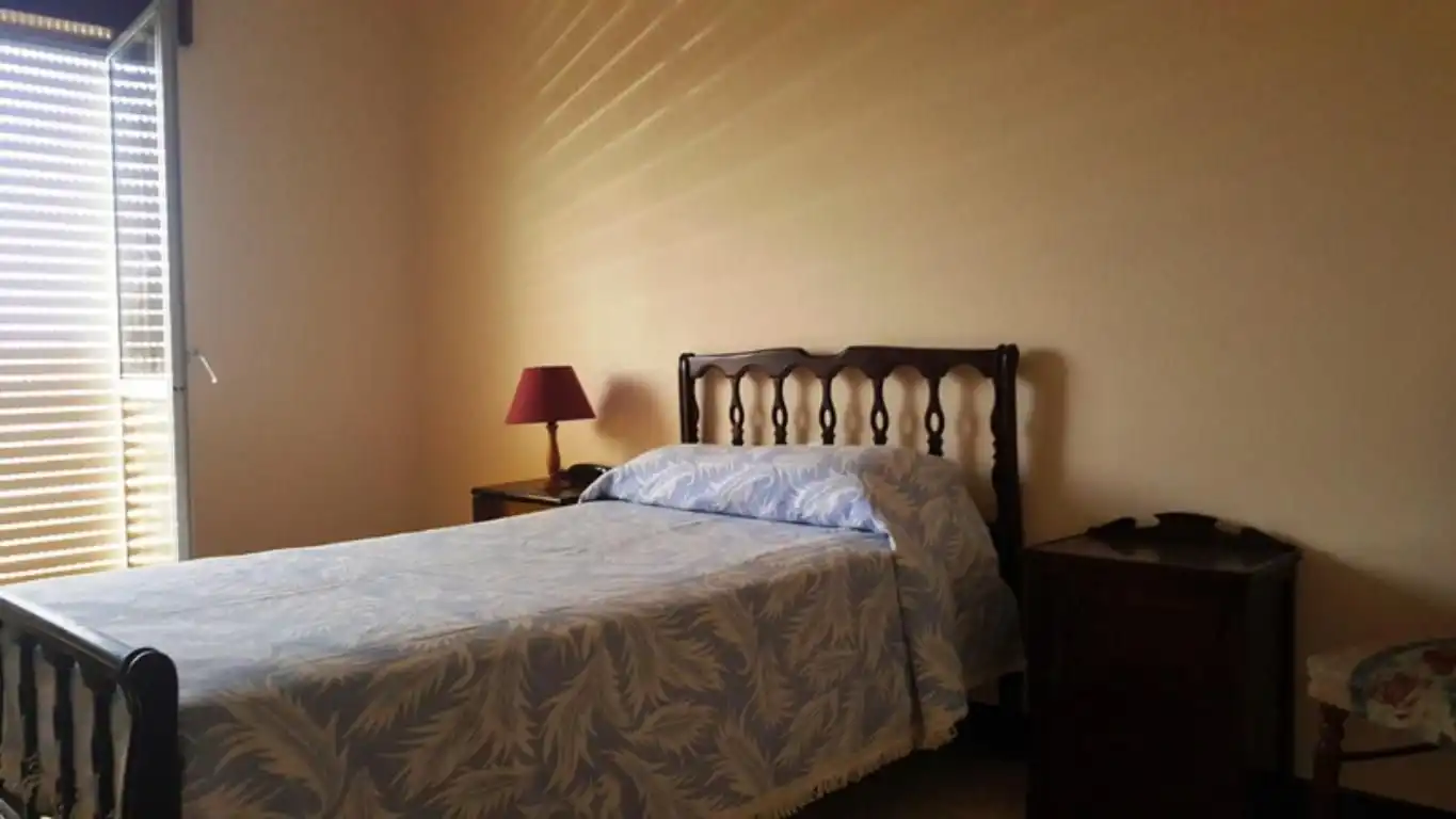 Habitación de Piso en venta en Cuntis con Trastero, Lavadora y Balcón