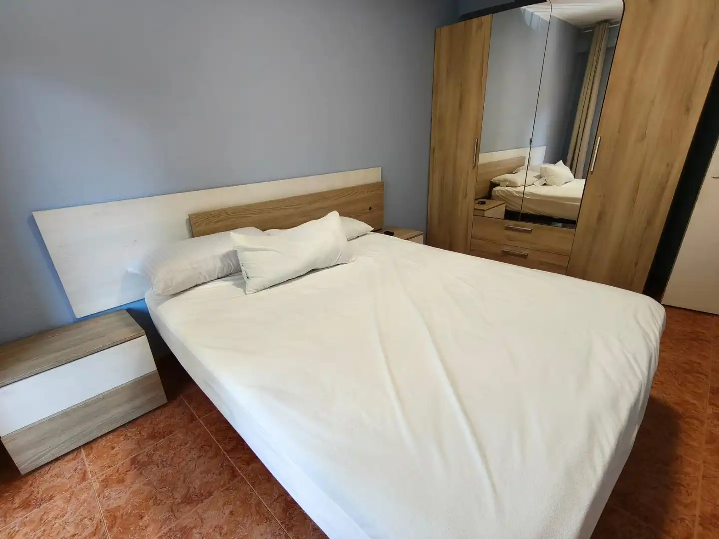 Schlafzimmer von Wohnung zur Miete in Zaragoza mit Heizung, Terrasse und Balkon