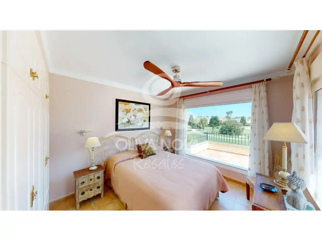 Habitación de Casa o chalet en venta en Oliva con Terraza y Piscina