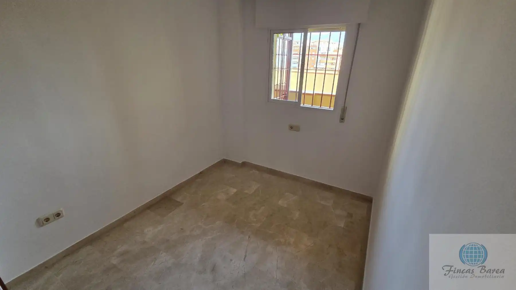 Dormitori de Àtic en venda en Fuengirola amb Aire condicionat i Terrassa