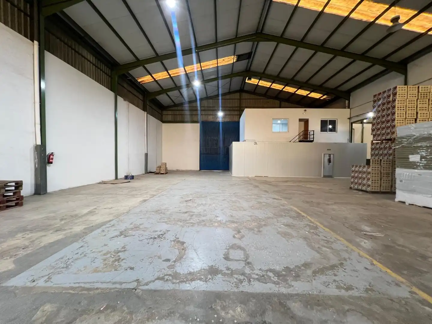 Fabrikhallen zur Miete in Elche / Elx