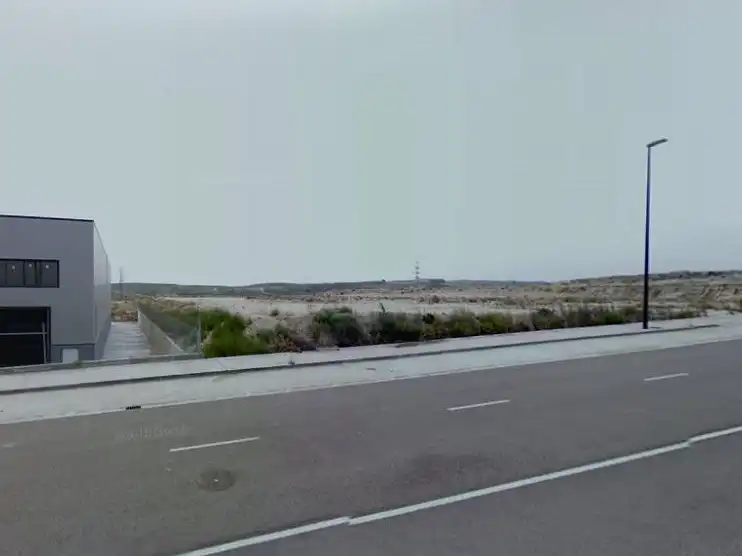 Terreny industrial en venda en Zaragoza
