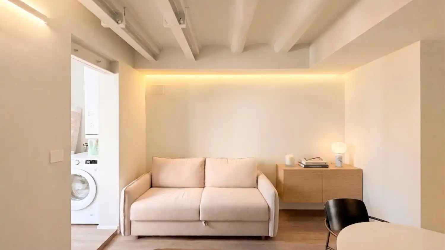 Living room of Apartments for sale in Sant Martí